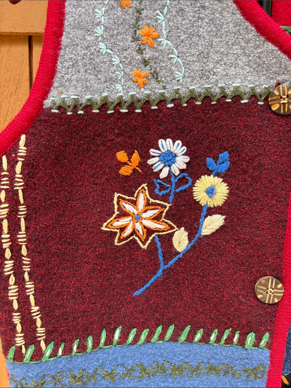 COLDWATER CREEK | VTG 90s Grannycore Floral Patchwork Embroidered Vest Size M - Picture 3 of 11